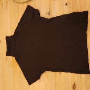 Short sleeve brown ribbed turtleneck